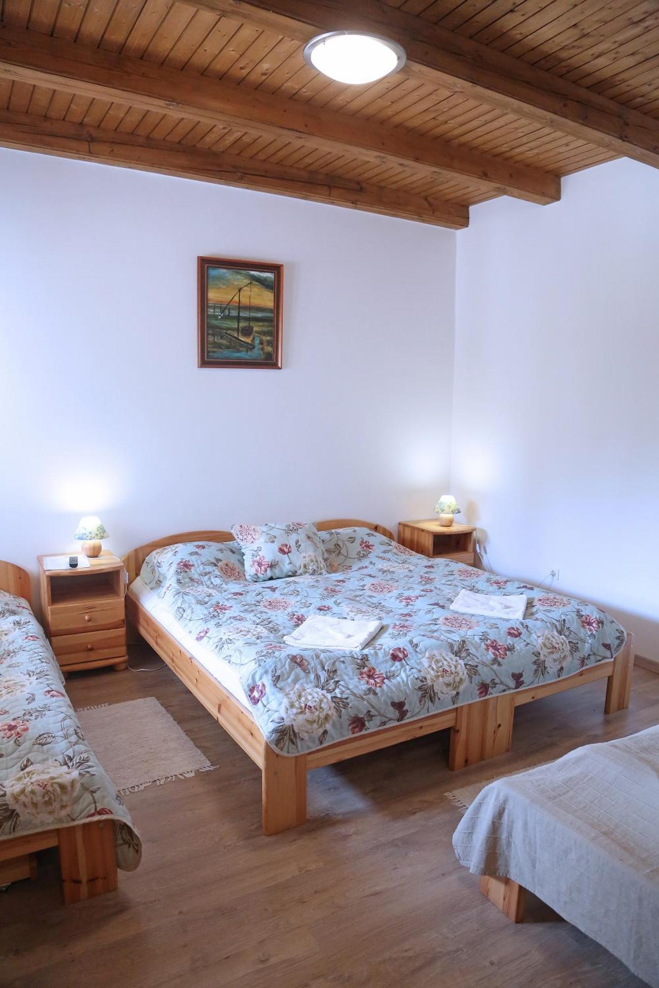 Fuezesi Papa Vendeghaza Hotel Harta Buitenkant foto