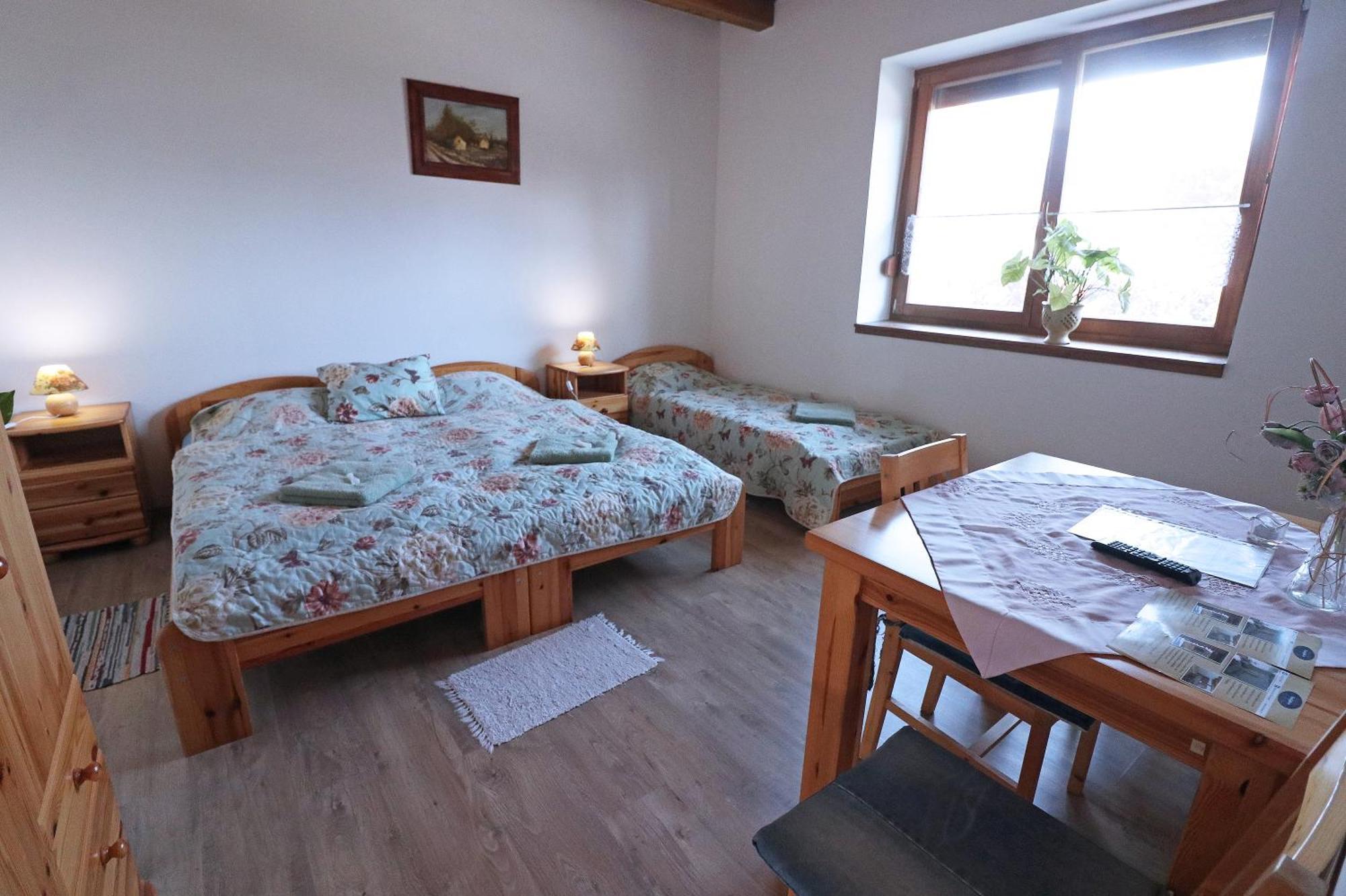 Fuezesi Papa Vendeghaza Hotel Harta Buitenkant foto