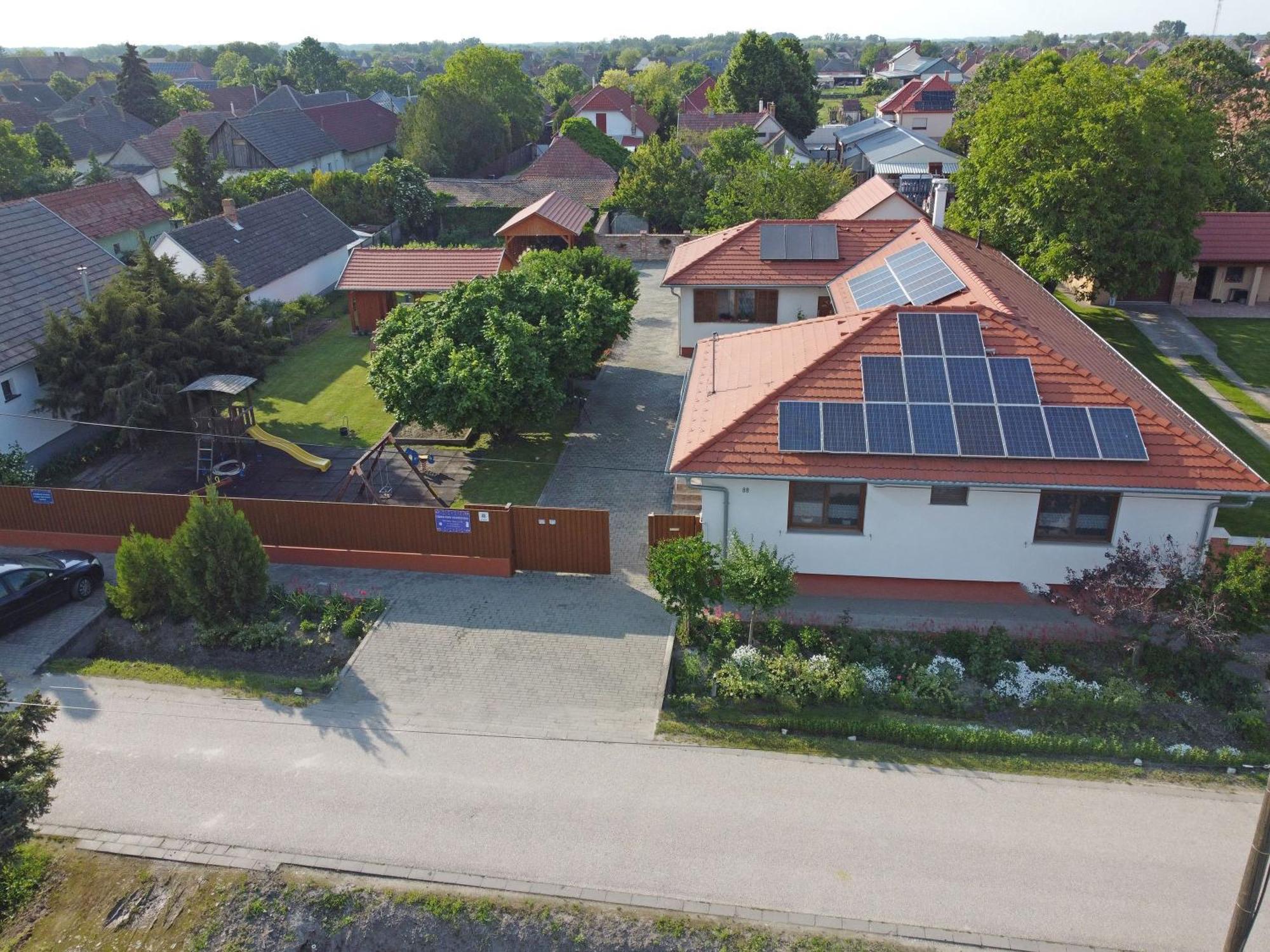Fuezesi Papa Vendeghaza Hotel Harta Buitenkant foto
