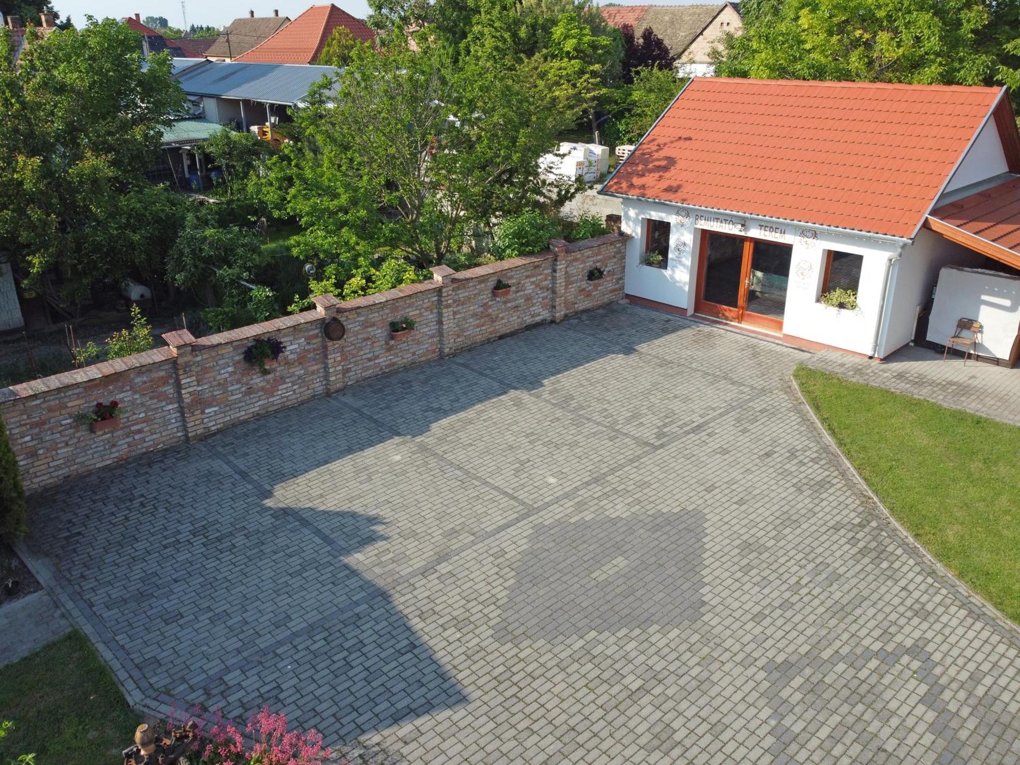 Fuezesi Papa Vendeghaza Hotel Harta Buitenkant foto